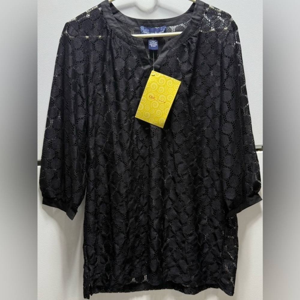 🏜️Susan Graver Style Black Lace Split-Neck Blouse Size Medium